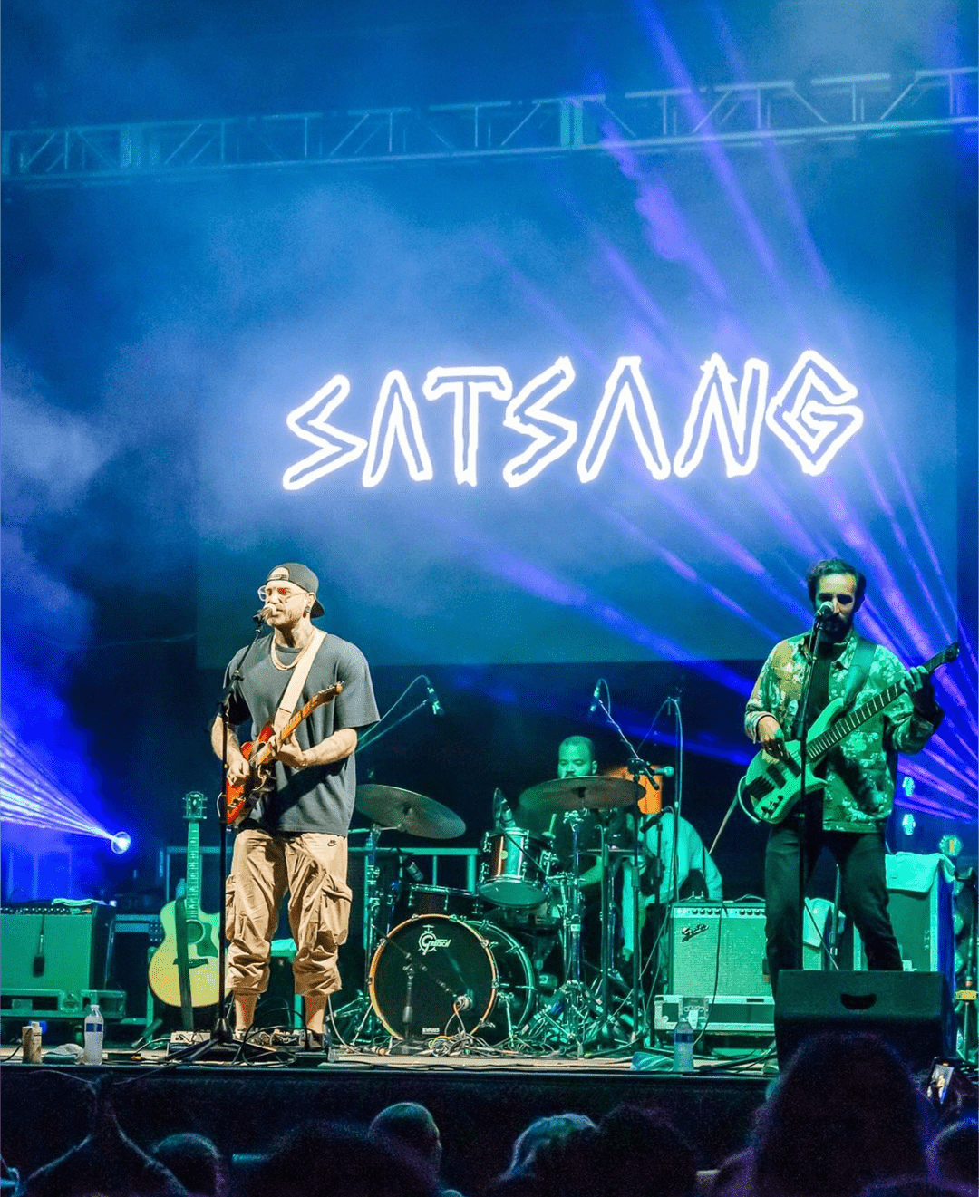 satsang on the stage of zion reggae fest